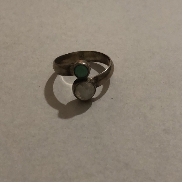 ring - Picture 1 of 1